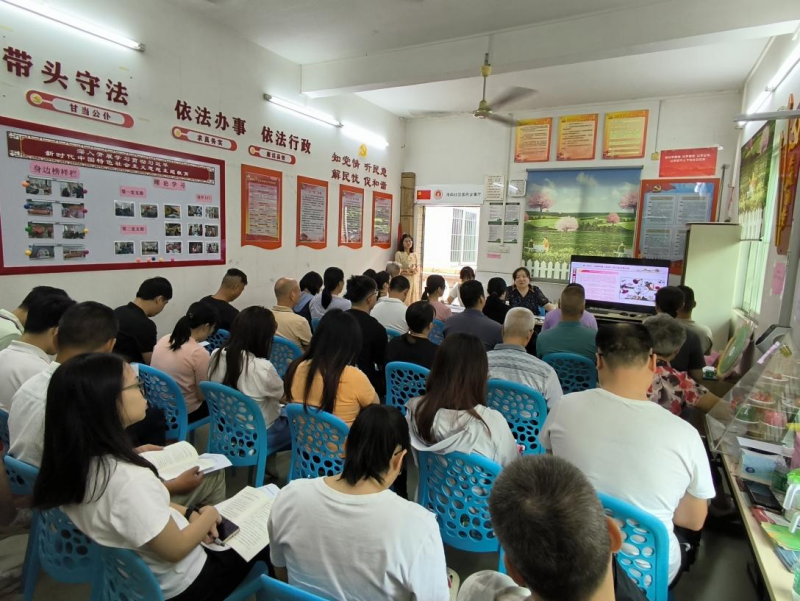 中南街：海南社区开展党纪学习教育专题党课暨“政治生日”主题党日活动（组图2）.png