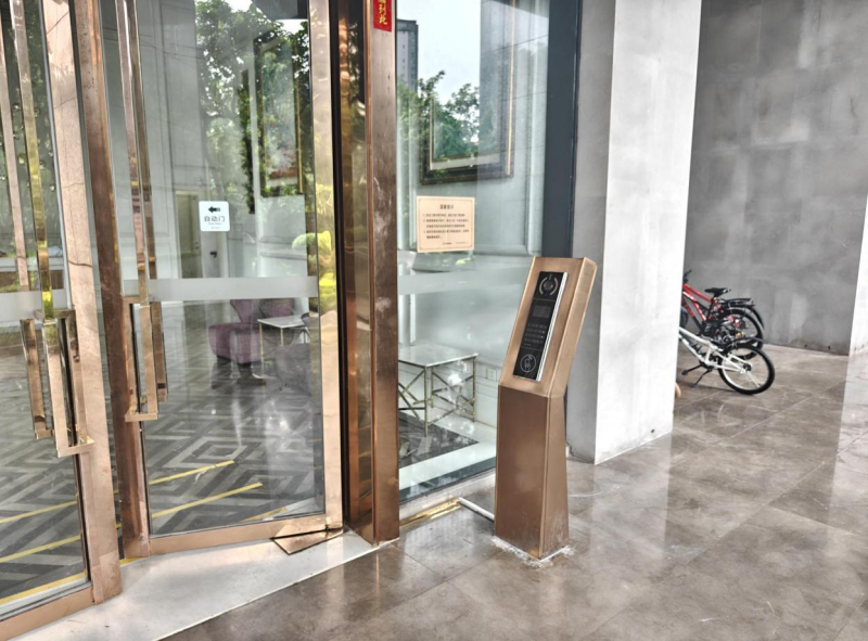 (图:门禁机完成维修,恢复正常使用).png