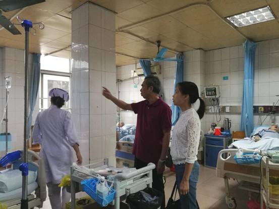 20180916 顾局到区人民医院督导防御台风工作2